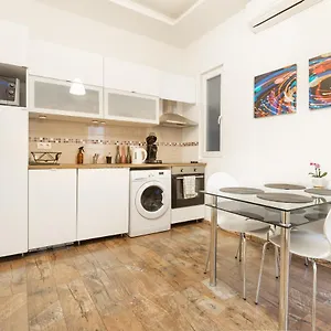 K13 Klauzal Apartamento