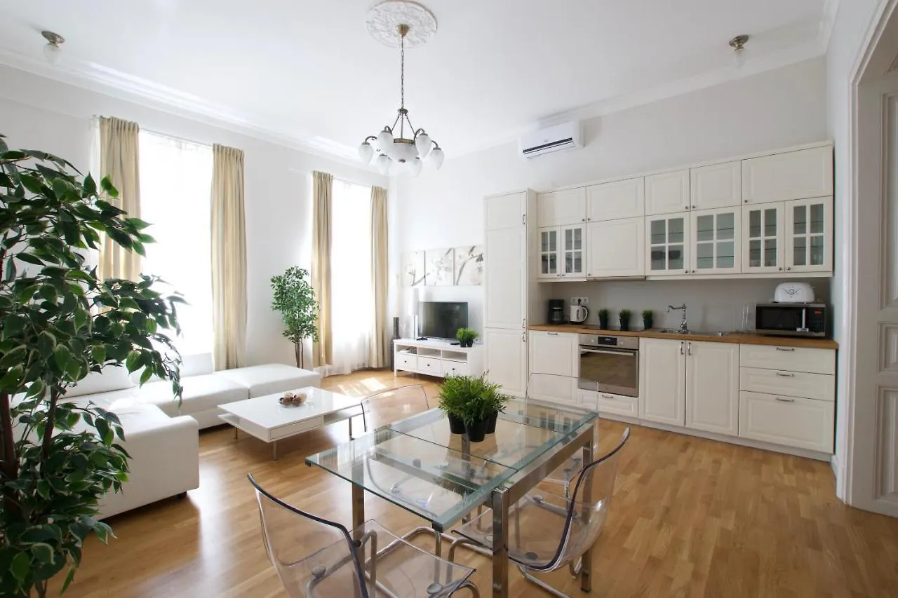 Premium Apartments By Hi5 - B25 Budapest