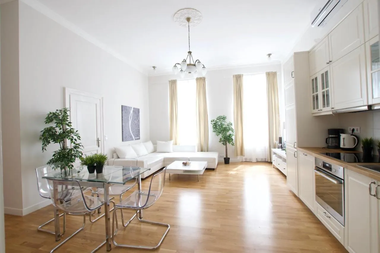 Premium Apartments By Hi5 - B25 Budapest Ungarn