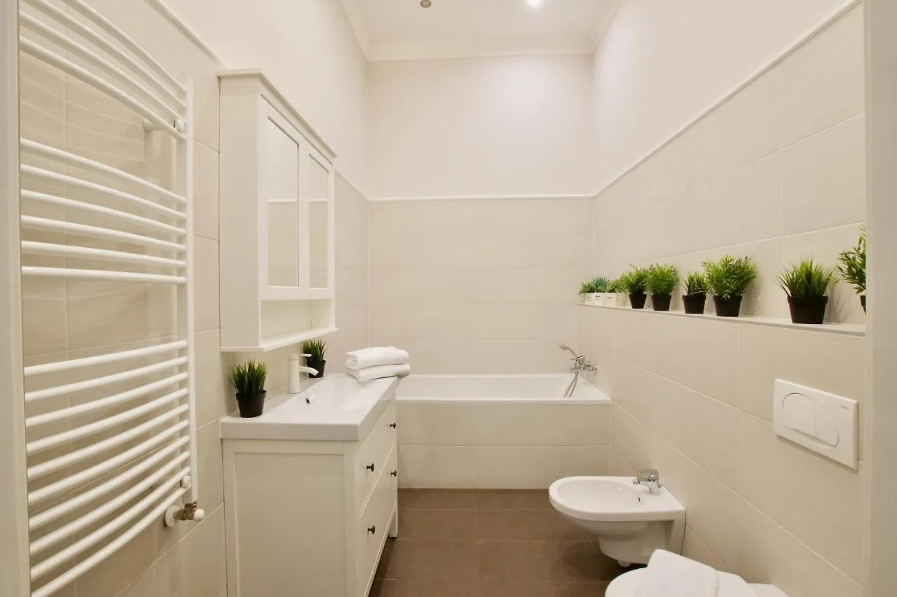Premium Apartments By Hi5 - B25 Budapest