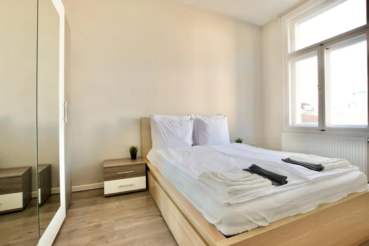 Premium Apartments By Hi5 - B25 Budapest